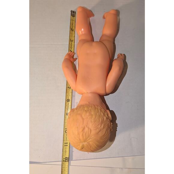 Vintage 11" Goebel Hummel Baby Boy Original Outfit Hang tag mint - Picture 4 of 6